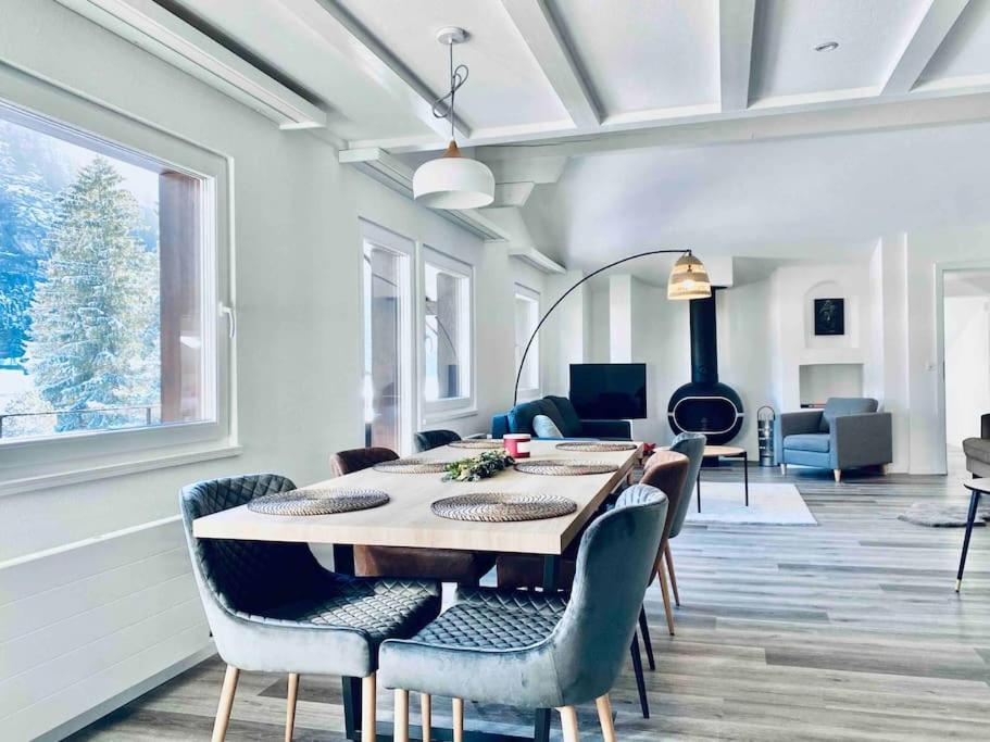 Unique Penthouse With Gallery And Mountain View Кандерштег Екстер'єр фото